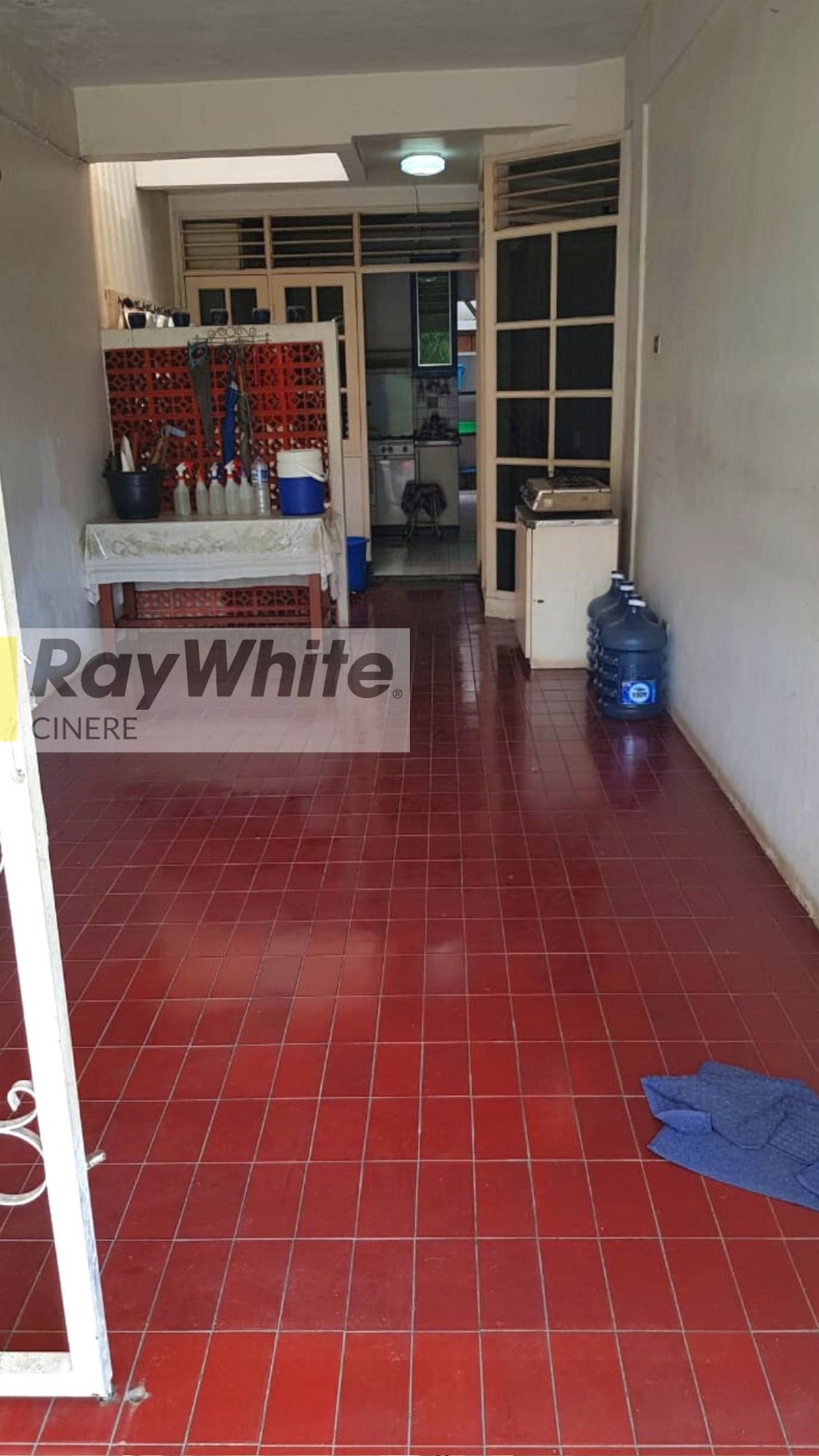 Rumah Lama Terawat dan Indah di Kawasan Pondok Indah