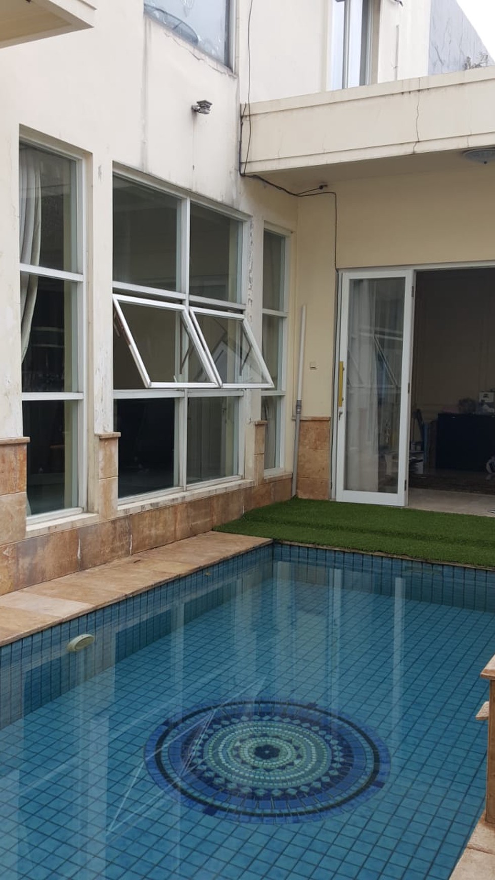 Jual Rumah di Kemang Six Residence
