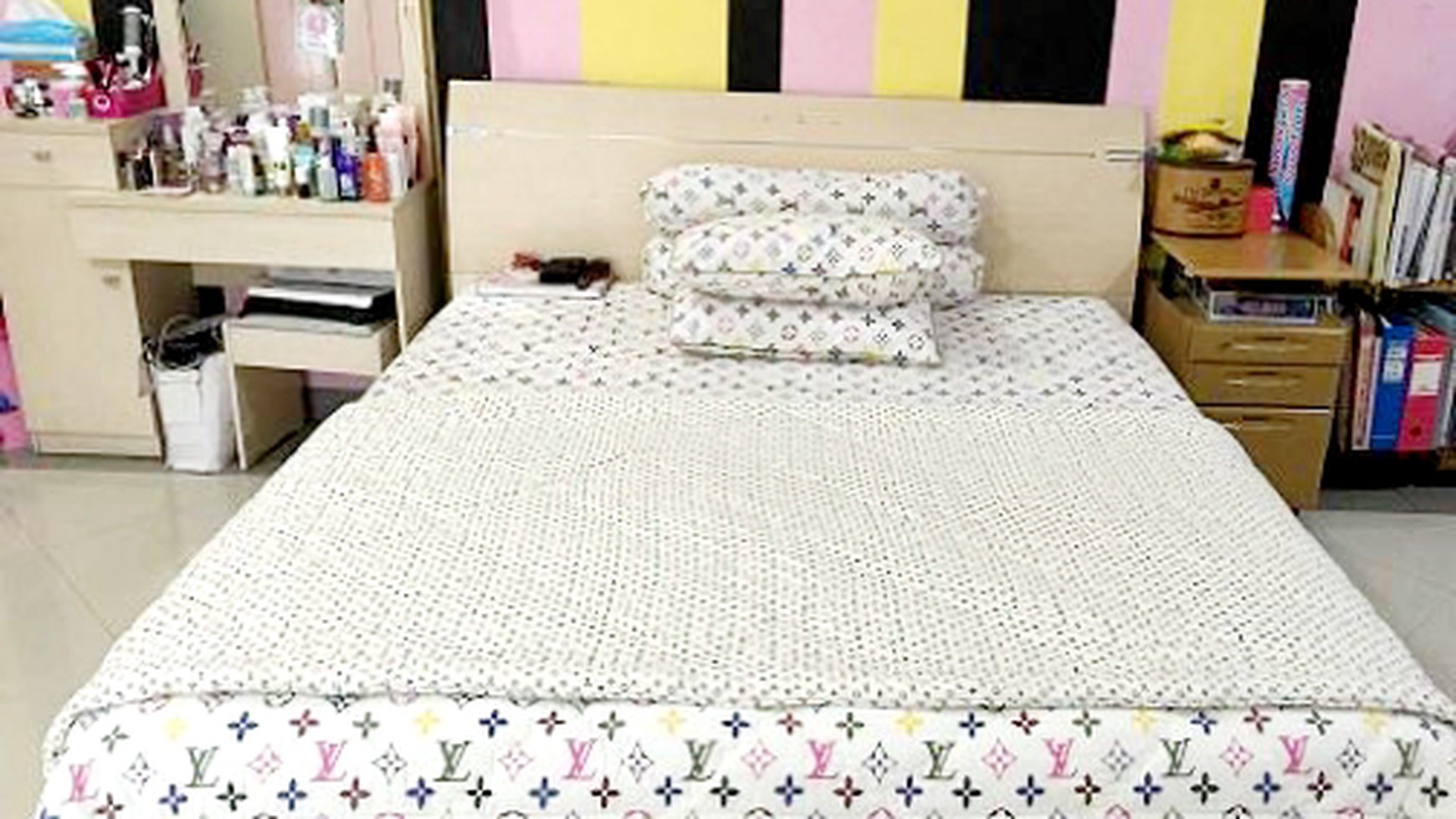 Rumah Mewah di Kemanggisan Jak-Bar 387m harga 23,5M nego sampai DEAL