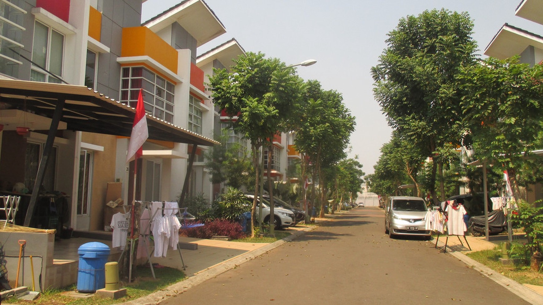 Dijual rumah strategis, harga dibawah 1.7 M, SHM. harga masih negooo, strategis, siap huni.