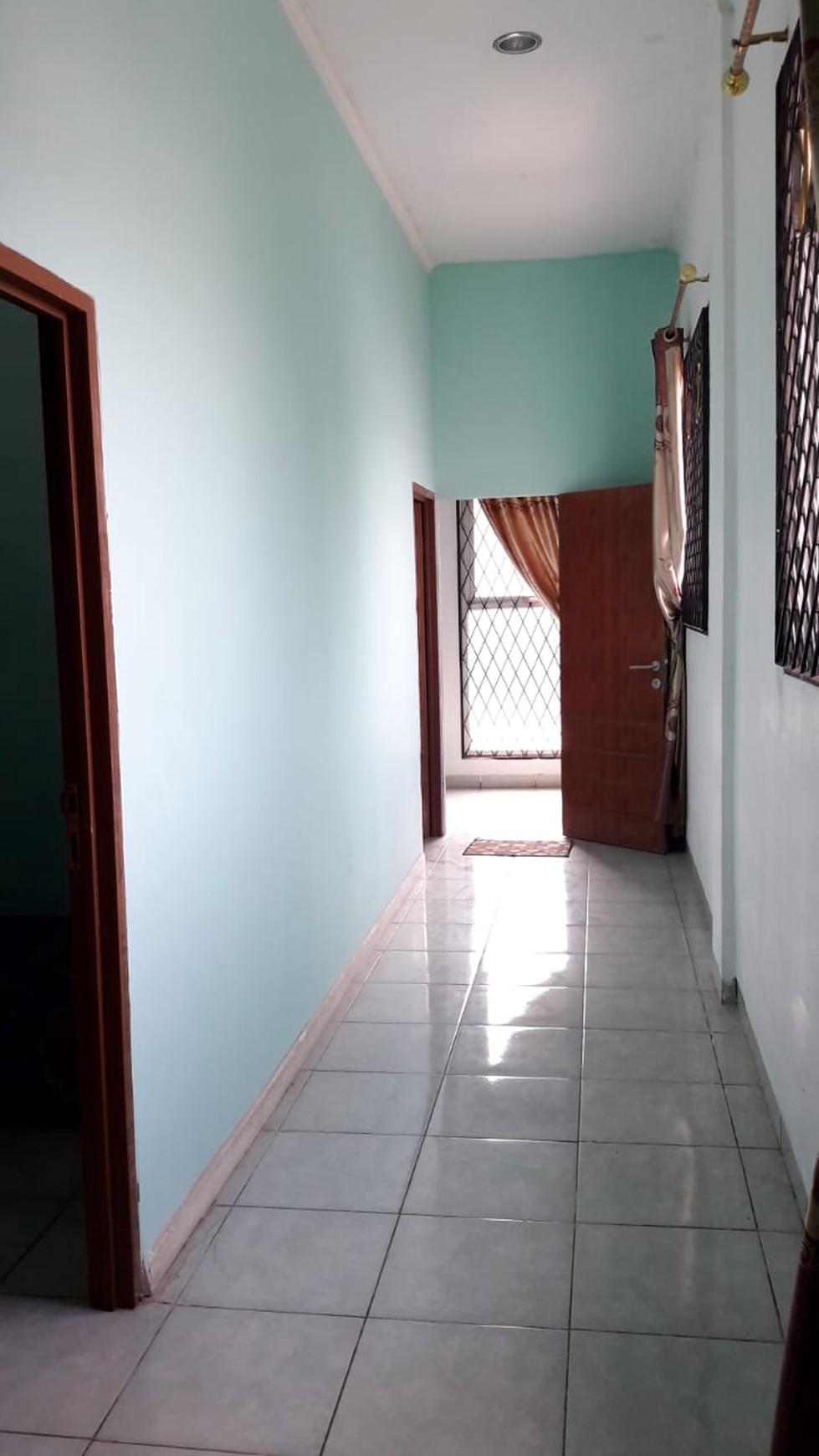 Ruko strategis,pinggir jalan di Pondok Aren