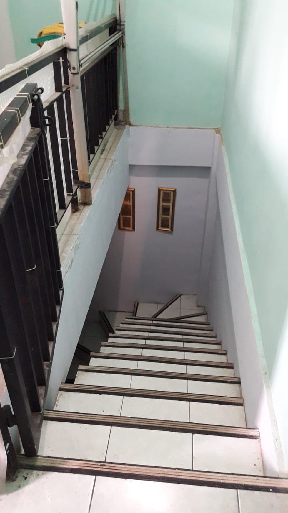 Ruko strategis,siap huni di Pondok Aren