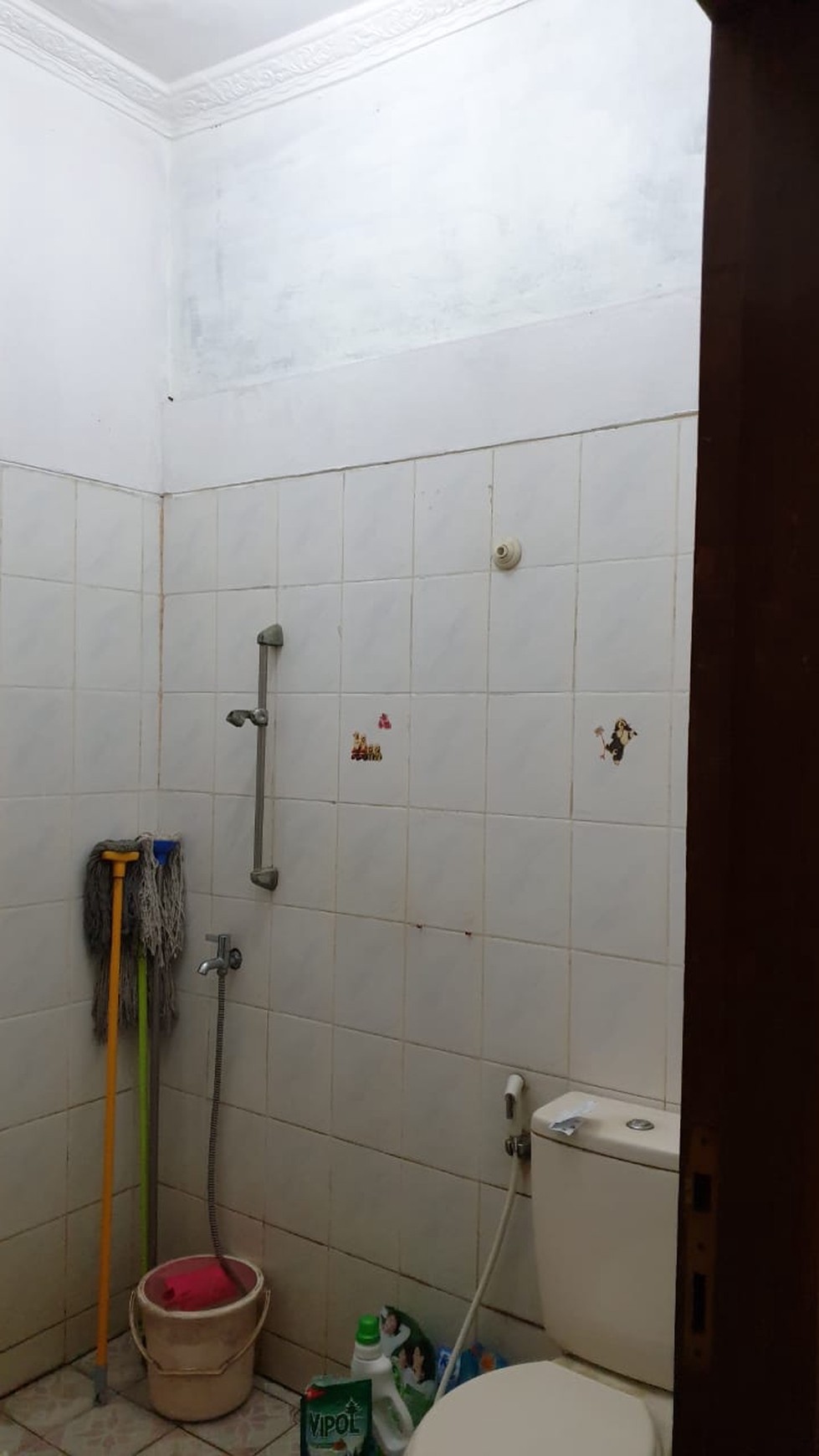 Rumah Halaman Besar ,siap huni di Pondok Karya