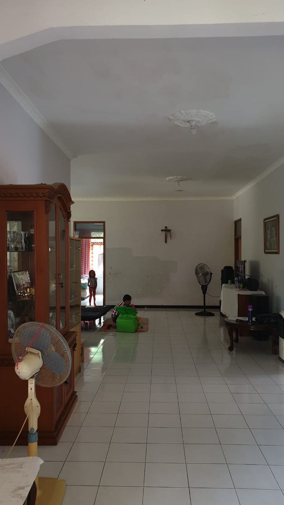 Rumah Halaman Besar ,siap huni di Pondok Karya