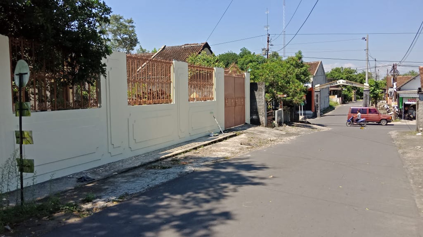 RUMAH TINGGAL DI JL TAJEM BARU, DEKAT LOTTE MART, RS HERMINA, DLL