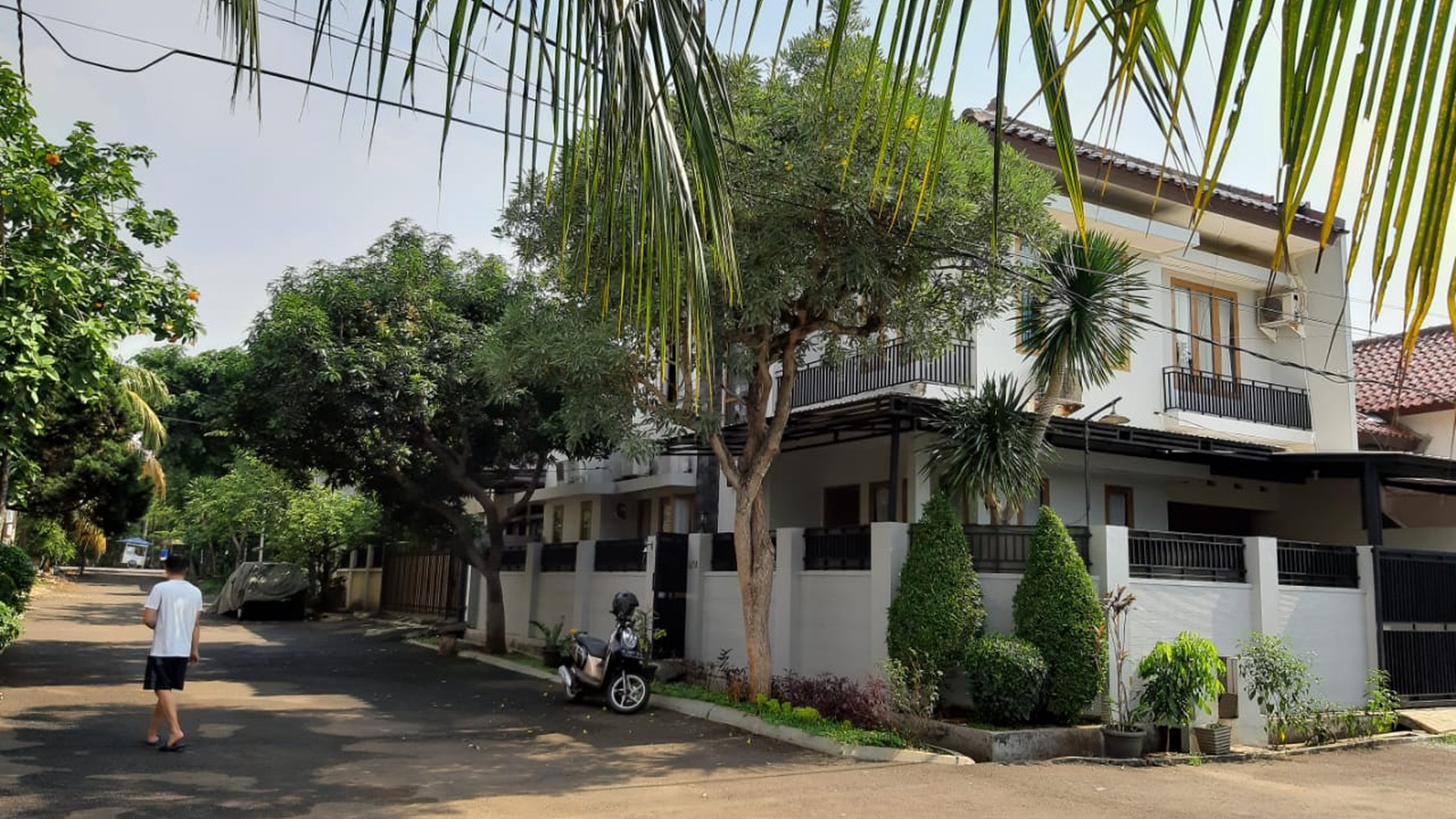 Rumah Bagus Di Perum Bukit Cirendeu