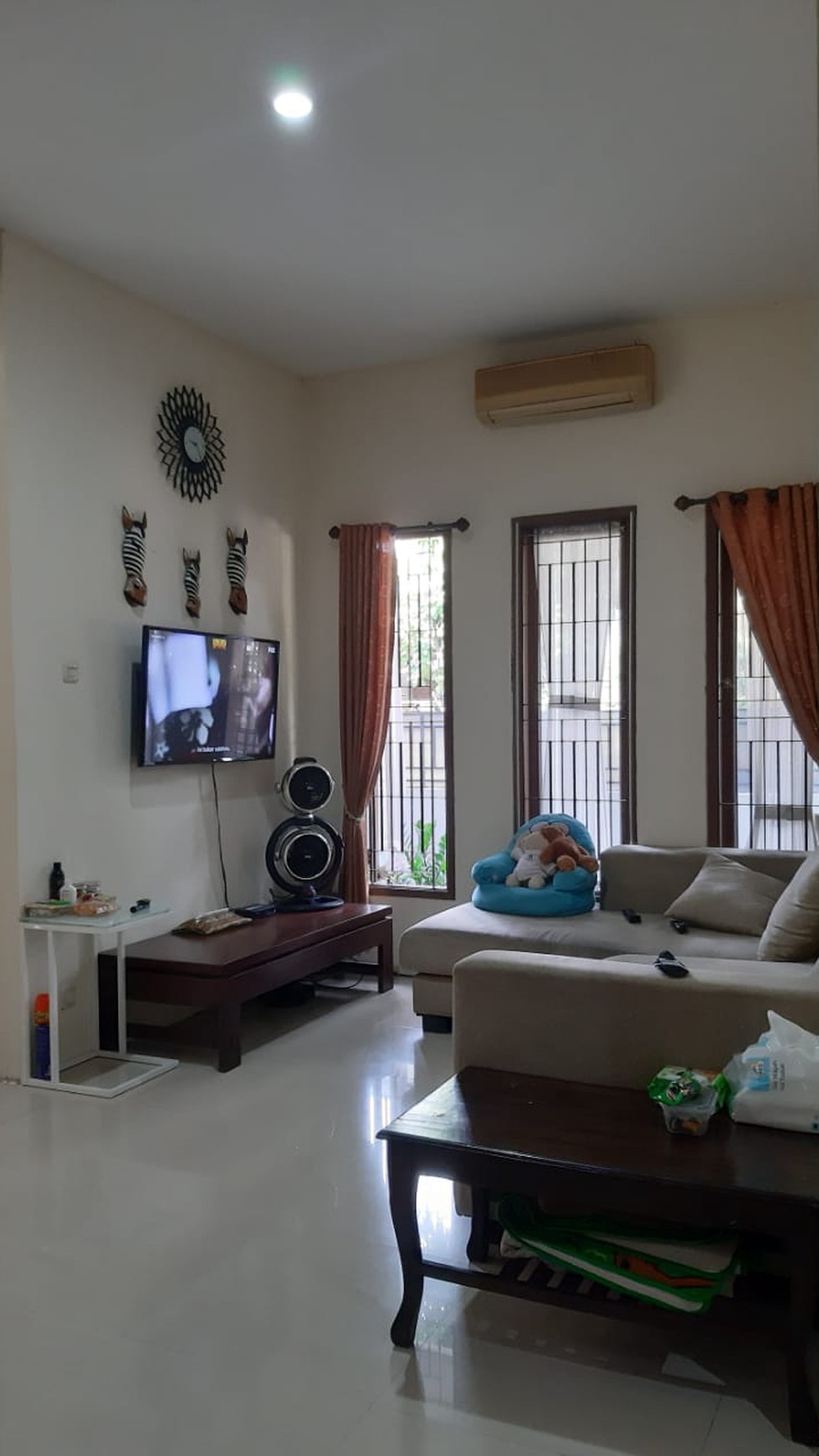 Rumah Bagus Di Perum Bukit Cirendeu