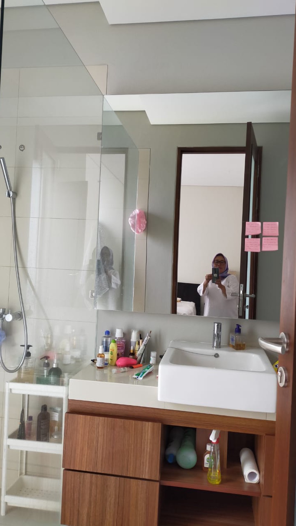 Rumah Cantik,Bagus,siap huni di Ciputat