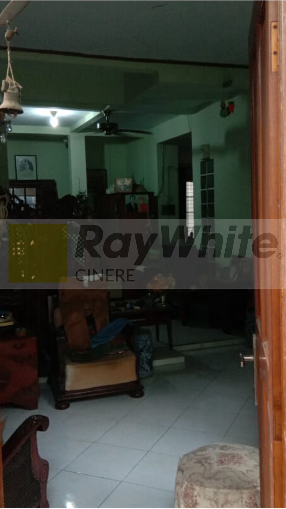 Rumah dengan Kondisi Bagus di Cakra, Cinere