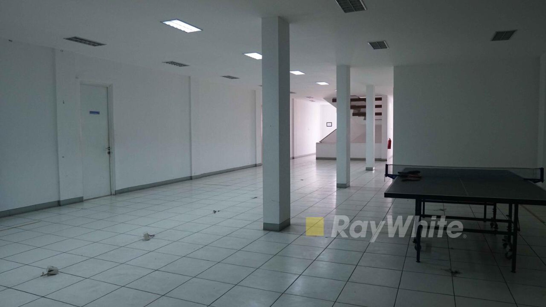 Gedung Komersil di Fatmawati Jakarta Selatan