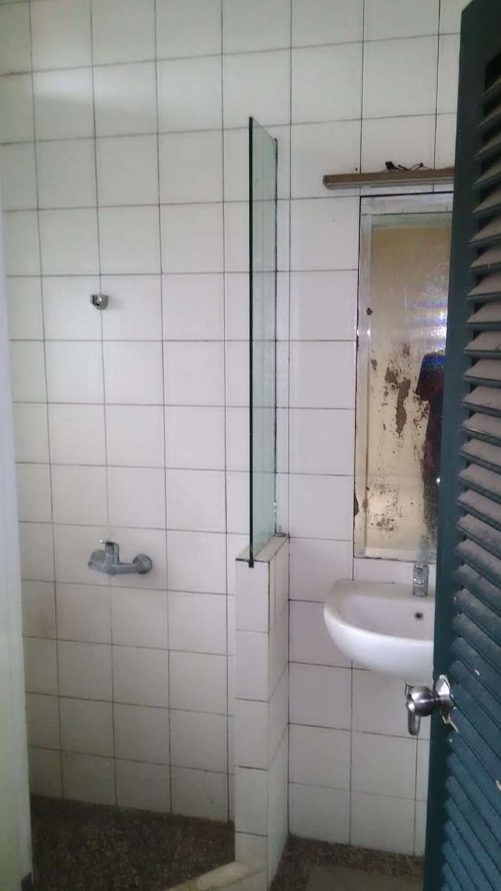 Disewa Rumah di Graha Raya