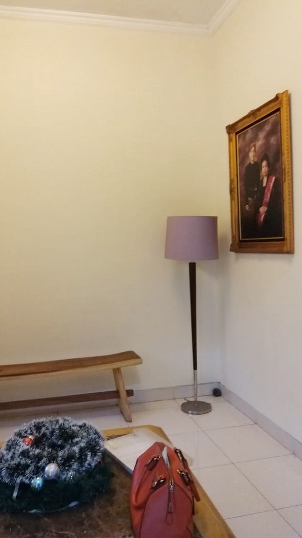 Di Jual Rumah semi klasik, di Cilosari, Menteng, Sektor 6, Bintaro Jaya, Tangerang Selatan