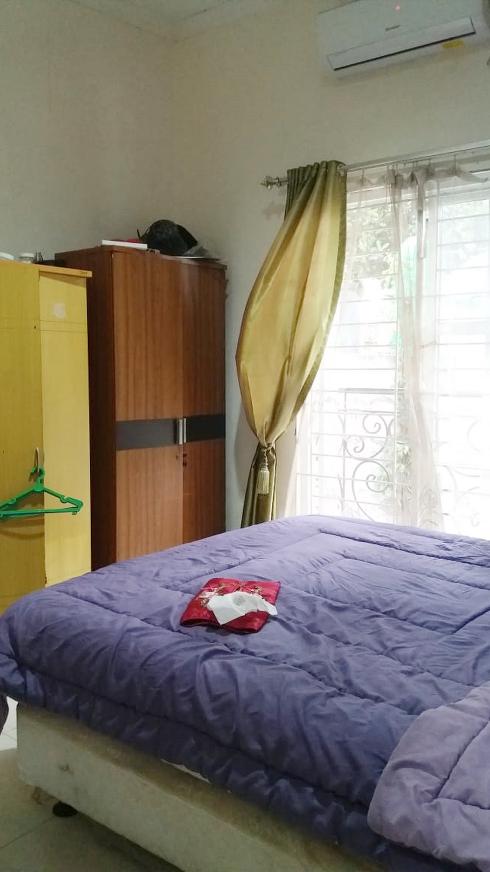 Di Jual Rumah semi klasik, di Cilosari, Menteng, Sektor 6, Bintaro Jaya, Tangerang Selatan