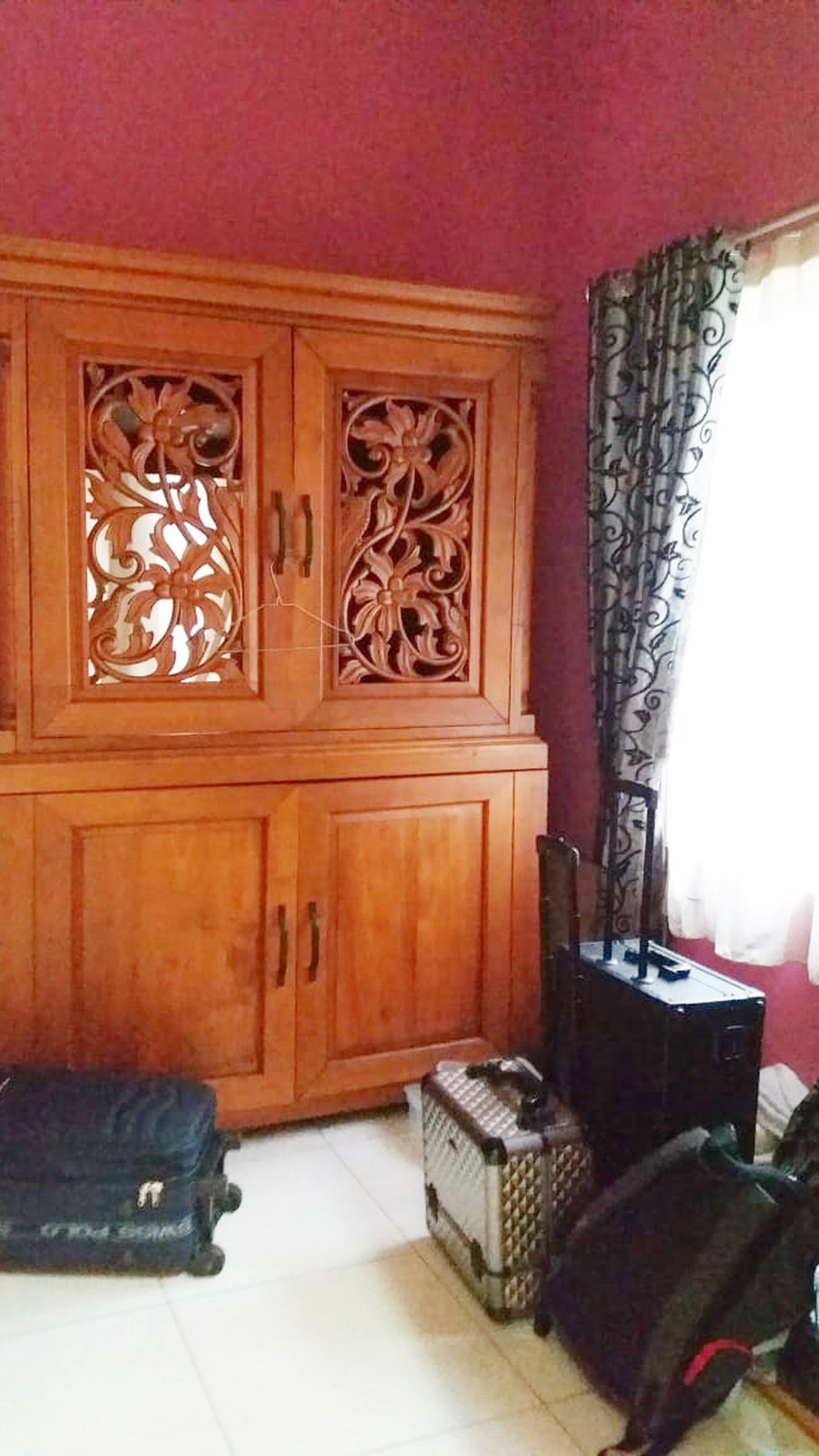 Di Jual Rumah semi klasik, di Cilosari, Menteng, Sektor 6, Bintaro Jaya, Tangerang Selatan