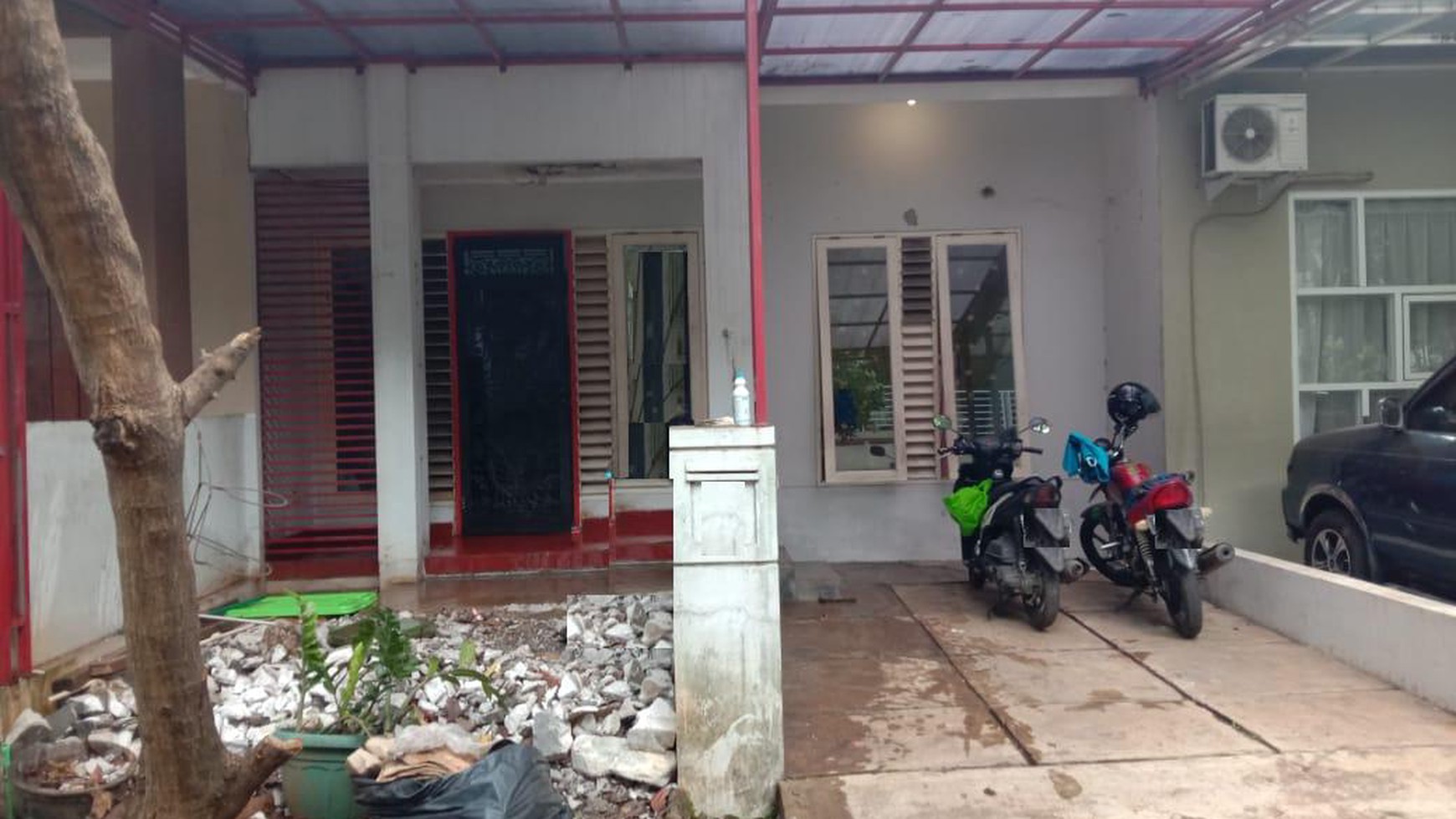 Rumah siap huni di Graha Raya