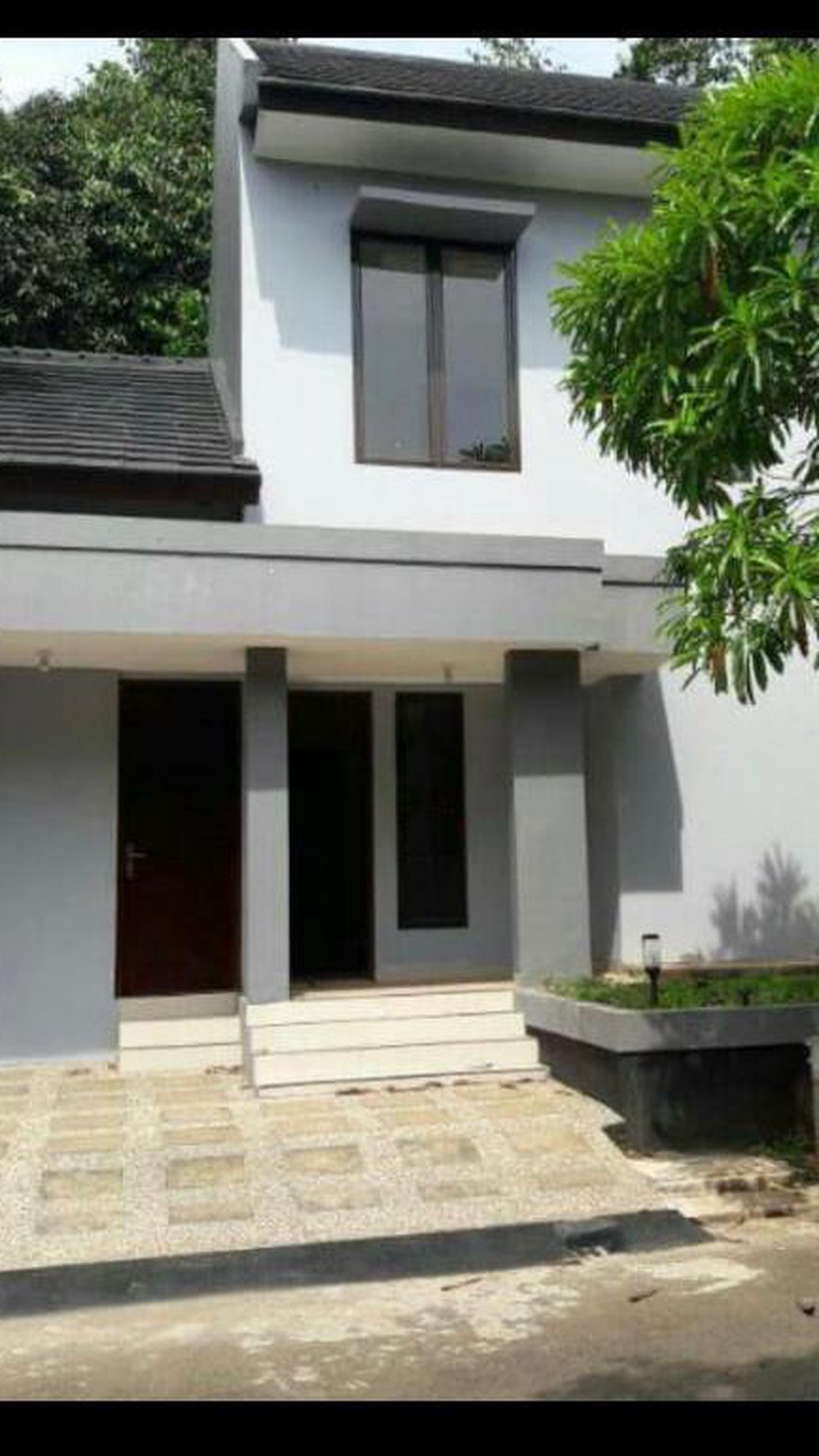 Rumah Cantik,siap huni ,sebelah lapangan tenis di Bintaro 9