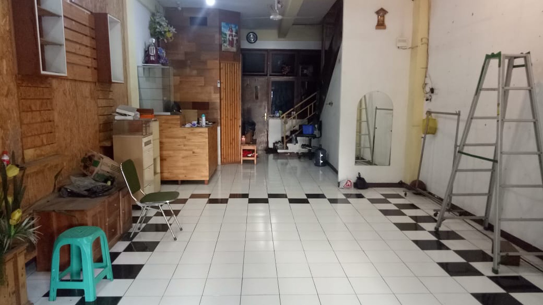 Ruko Panjang Jiwo Surabaya