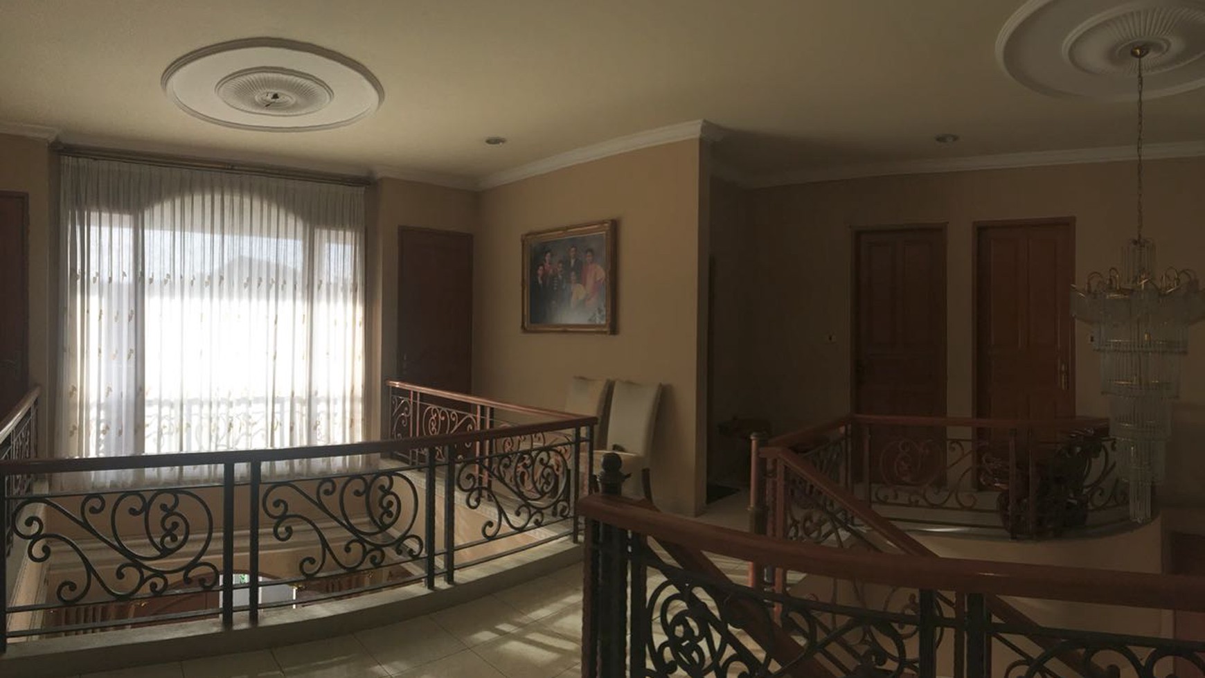 Rumah Full furnished 2 Lantai Super Luas di Komplek Metro Permata, Harga 4,2 M, NEGO #TS