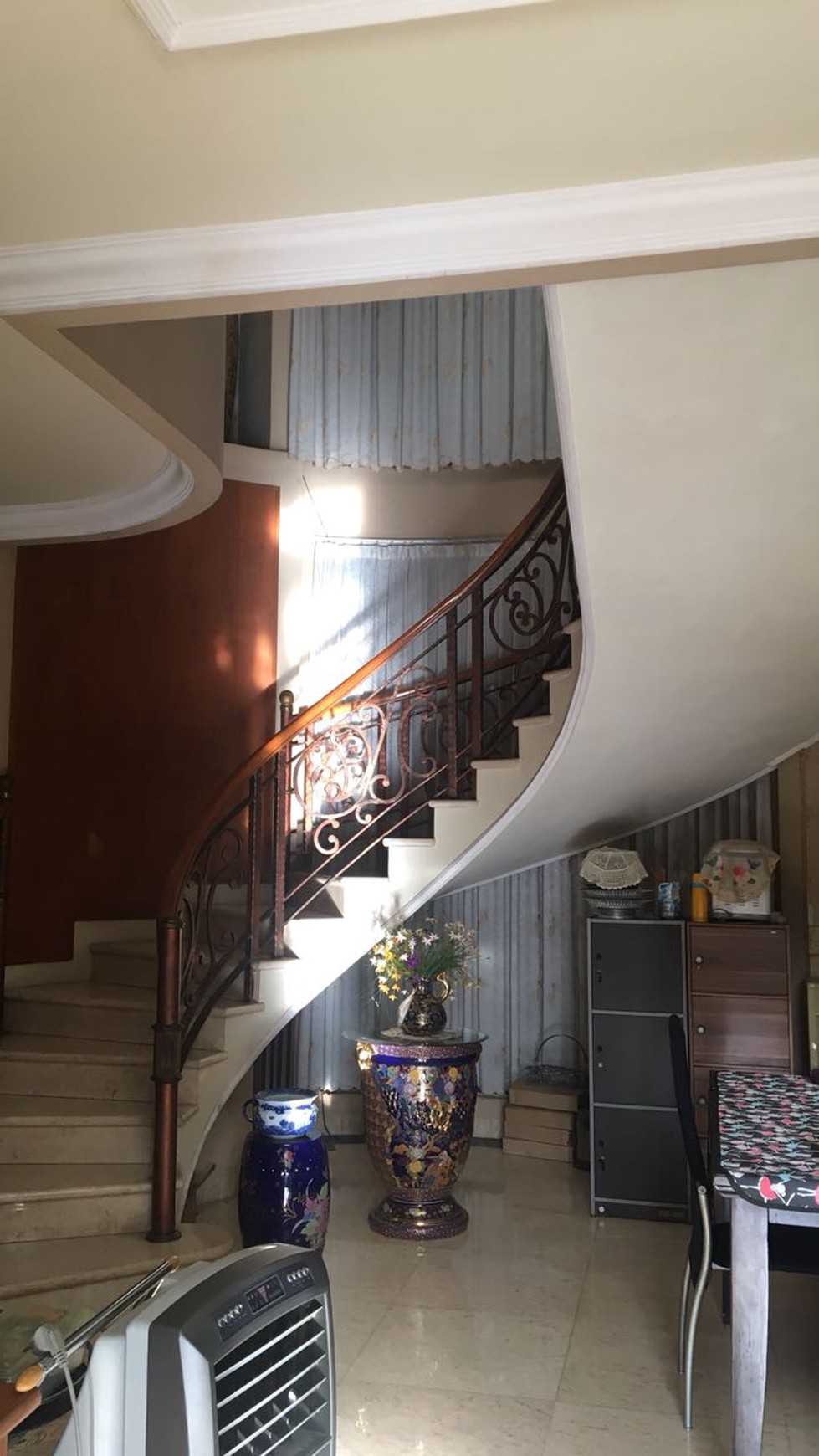 Rumah Full furnished 2 Lantai Super Luas di Komplek Metro Permata, Harga 4,2 M, NEGO #TS