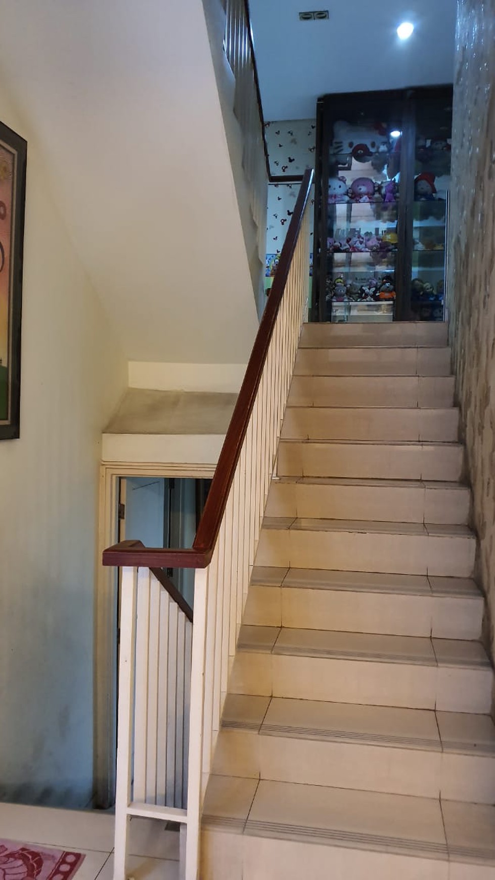 Rumah Cantik dan Siap Huni di Cluster Premium Kebayoran Residence, Bintaro