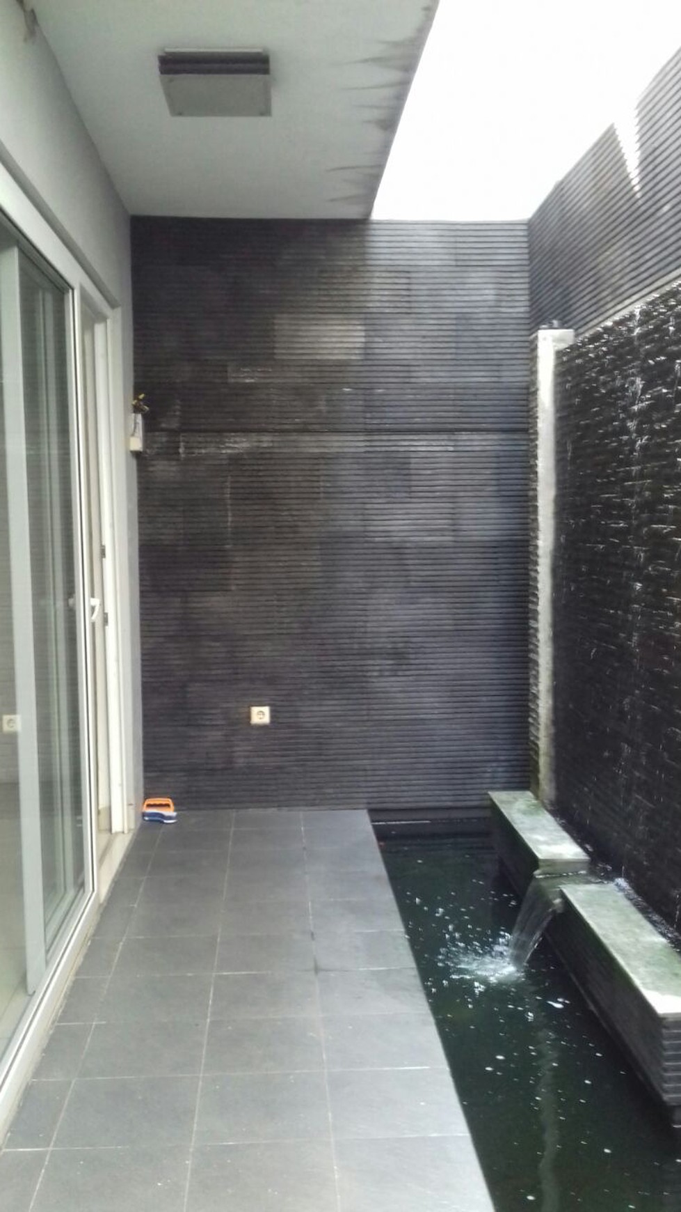 Rumah Cantik Minimalis Dalam Cluster Di Jl Merpati Sarua Ciputat