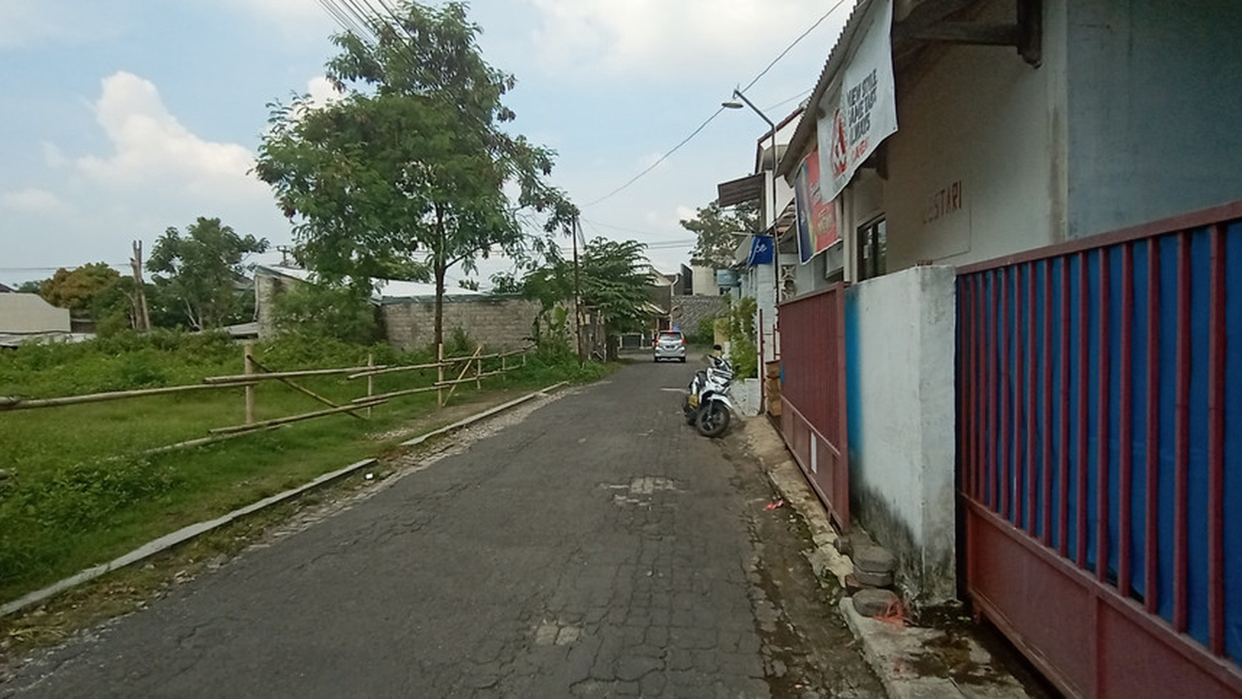 RUMAH TINGGAL DALAM PERUM, DEKAT CENGKIR RESTO JL DAMAI