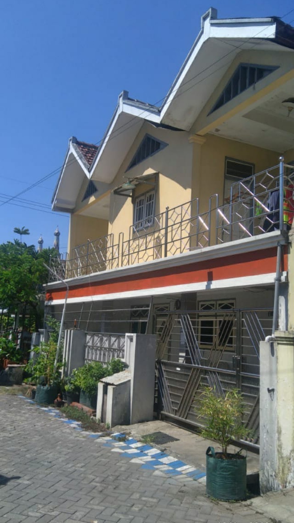 Rumah Tropodo Indah Waru Sidoarjo