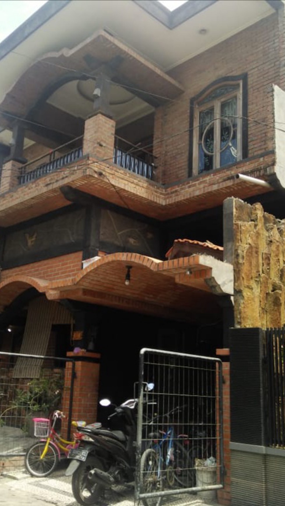 Rumah Puri Taman Asri Pagesangan Surabaya