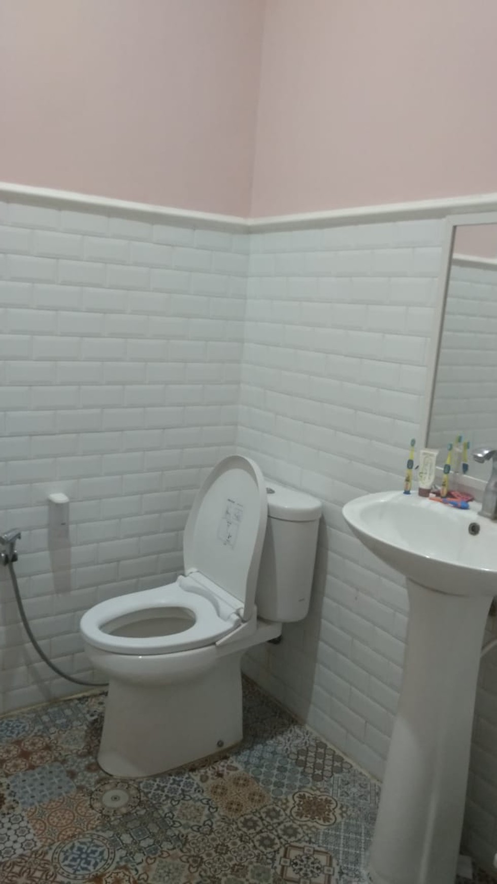 Rumah Siap Huni di Ciputat Timur