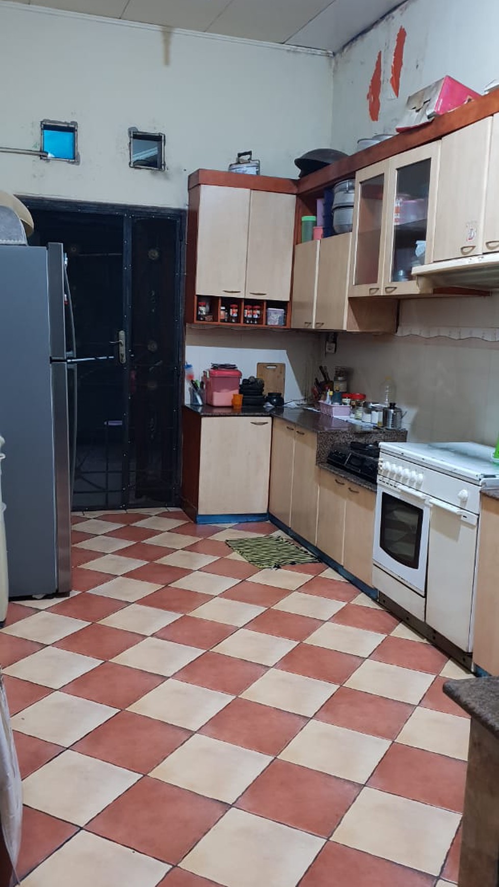 Rumah Semi Furnish Ujung Menteng-Menteng Utama, Luas 318/176m2