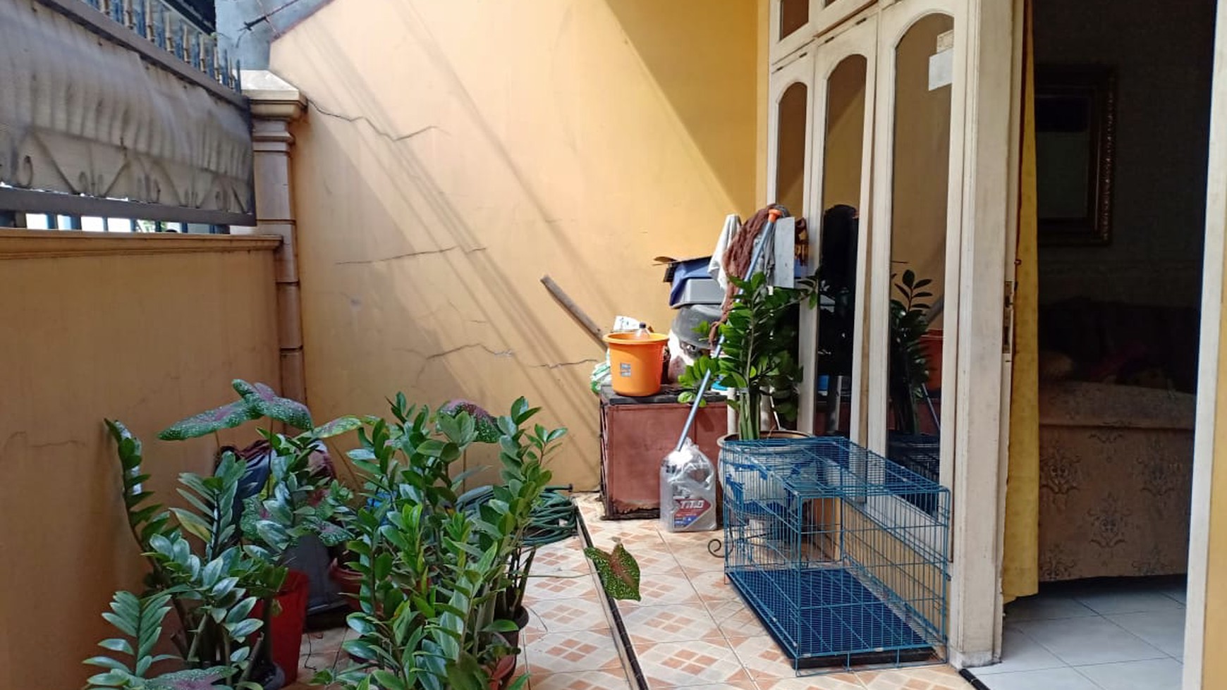 Rumah Lokasi Strategis di Kebon Kacang
