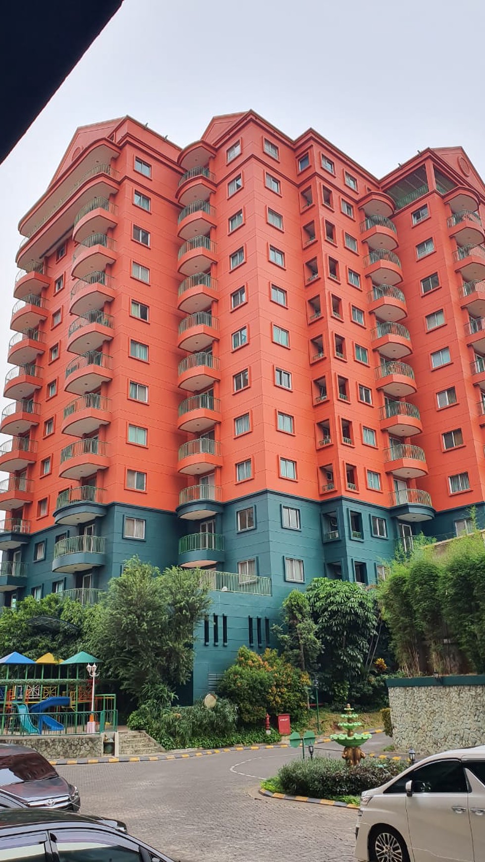 Luxury Apartment dengan 2 Kamar Tidur di Nuansa Hijau Tower