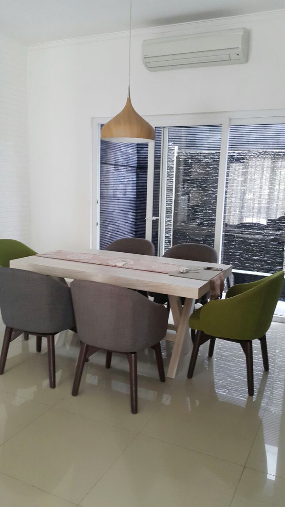 Rumah Cantik dan Siap Huni di Cluster Bintaro Hills, Ciputat