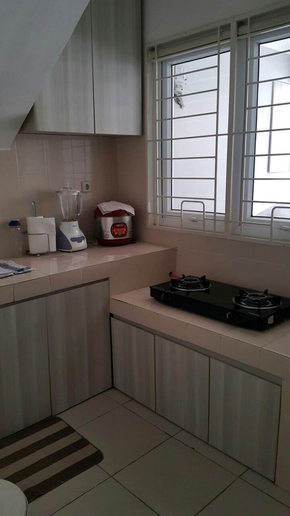 Rumah Cantik dan Siap Huni di Cluster Bintaro Hills, Ciputat