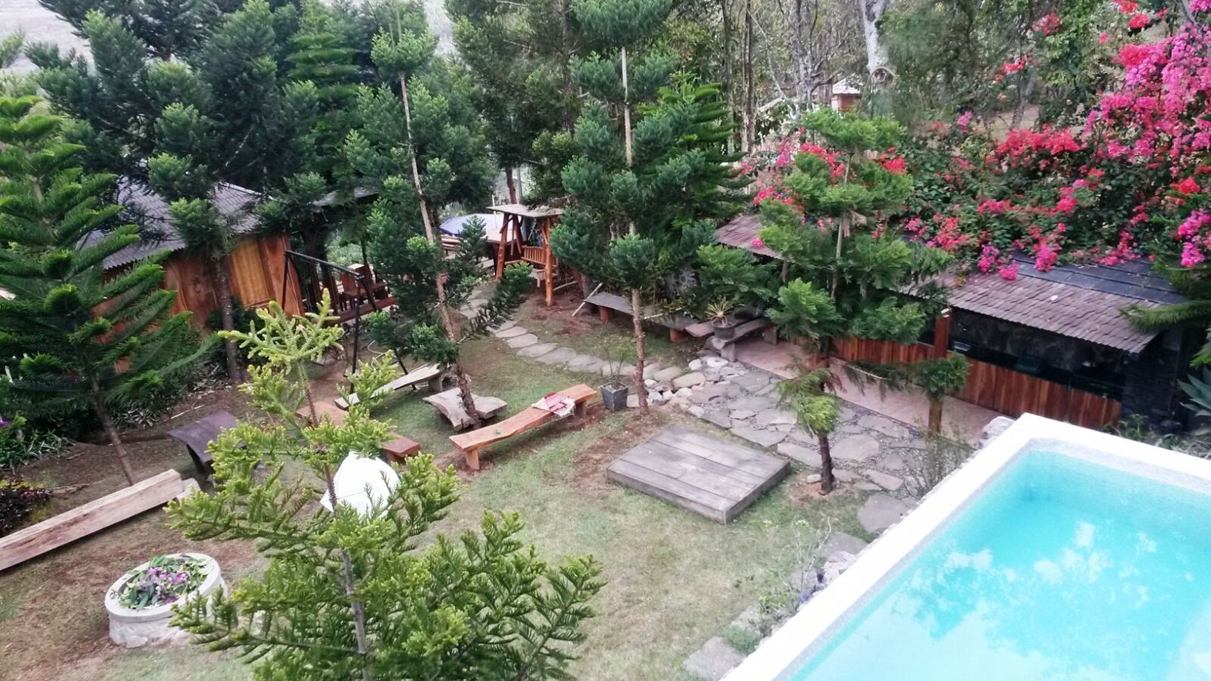 Di Jual Villa Luas dan Bagus di Kawasan Kebun Raya Cibodas, Cipanas Bogor Jawa Barat