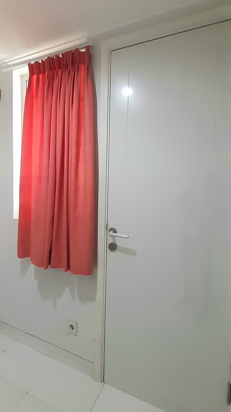 Rumah Hook Minimalis Modern dgn Sentuhan Ala Jepang di Bintaro Jaya Harga 130Jt/Thn nego