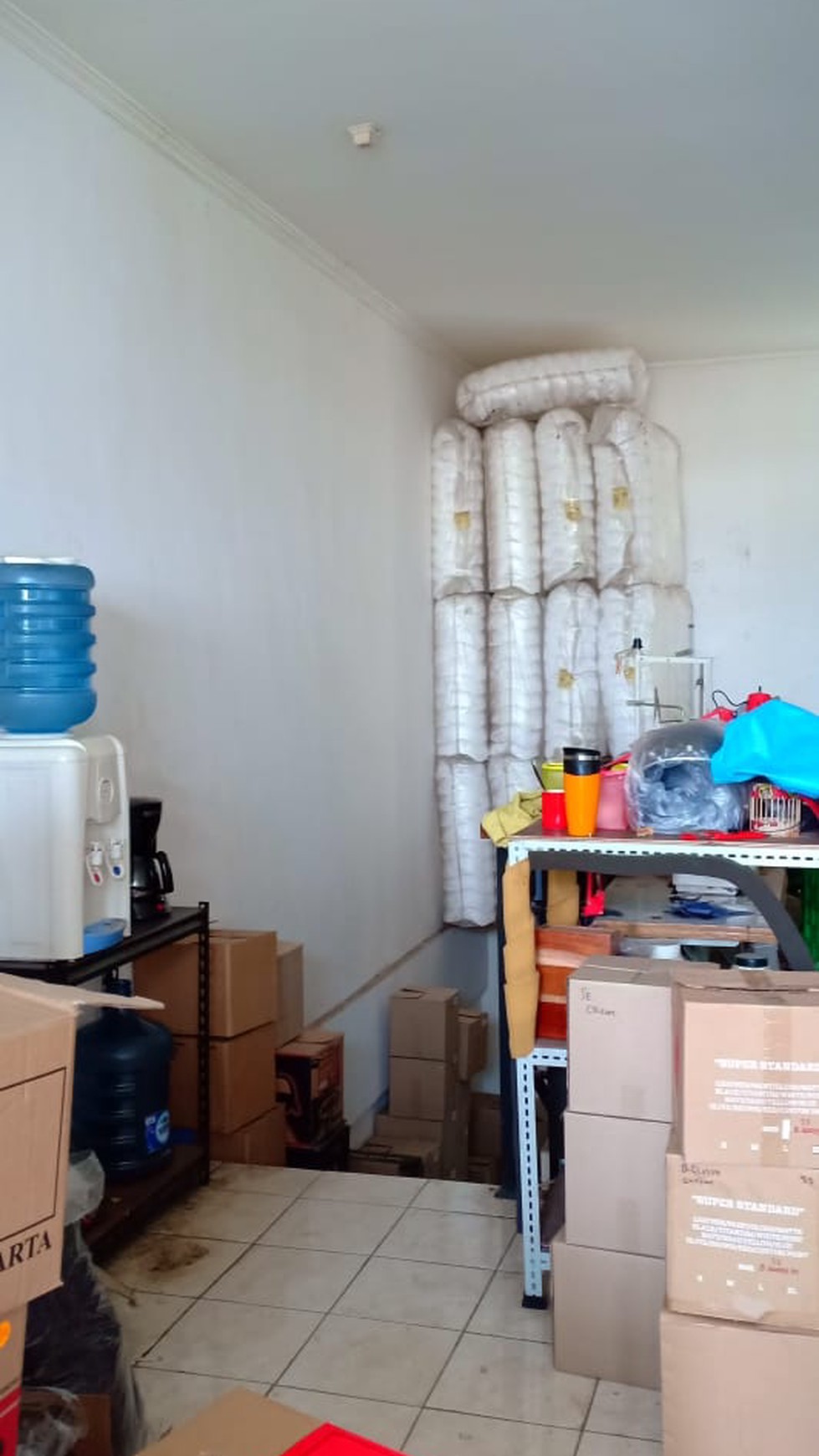 Ruko Lokasi Di Pinggir Jalan Raya Di Cinere