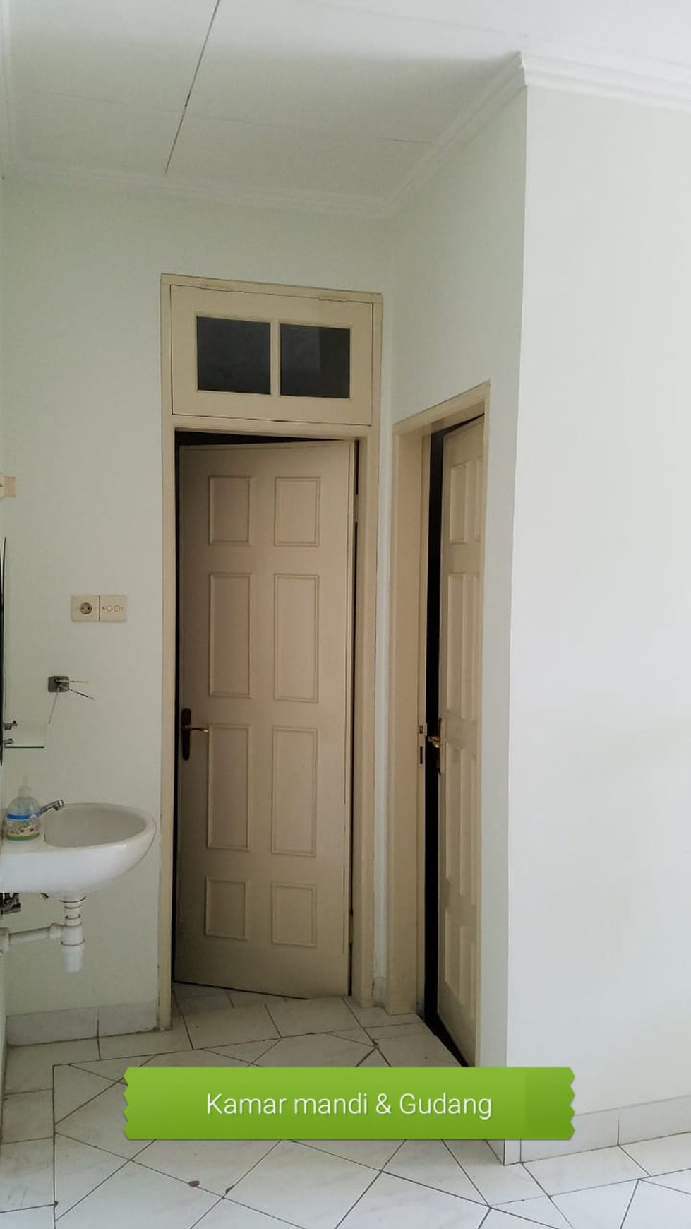 DiSewa Rumah Di JL. Pinus Golf - Cendana Golf Lippo Karawaci