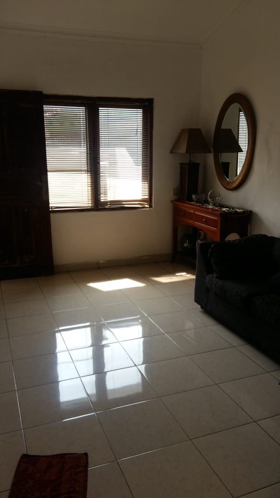 Rumah siap huni ,bagus di Ciputat