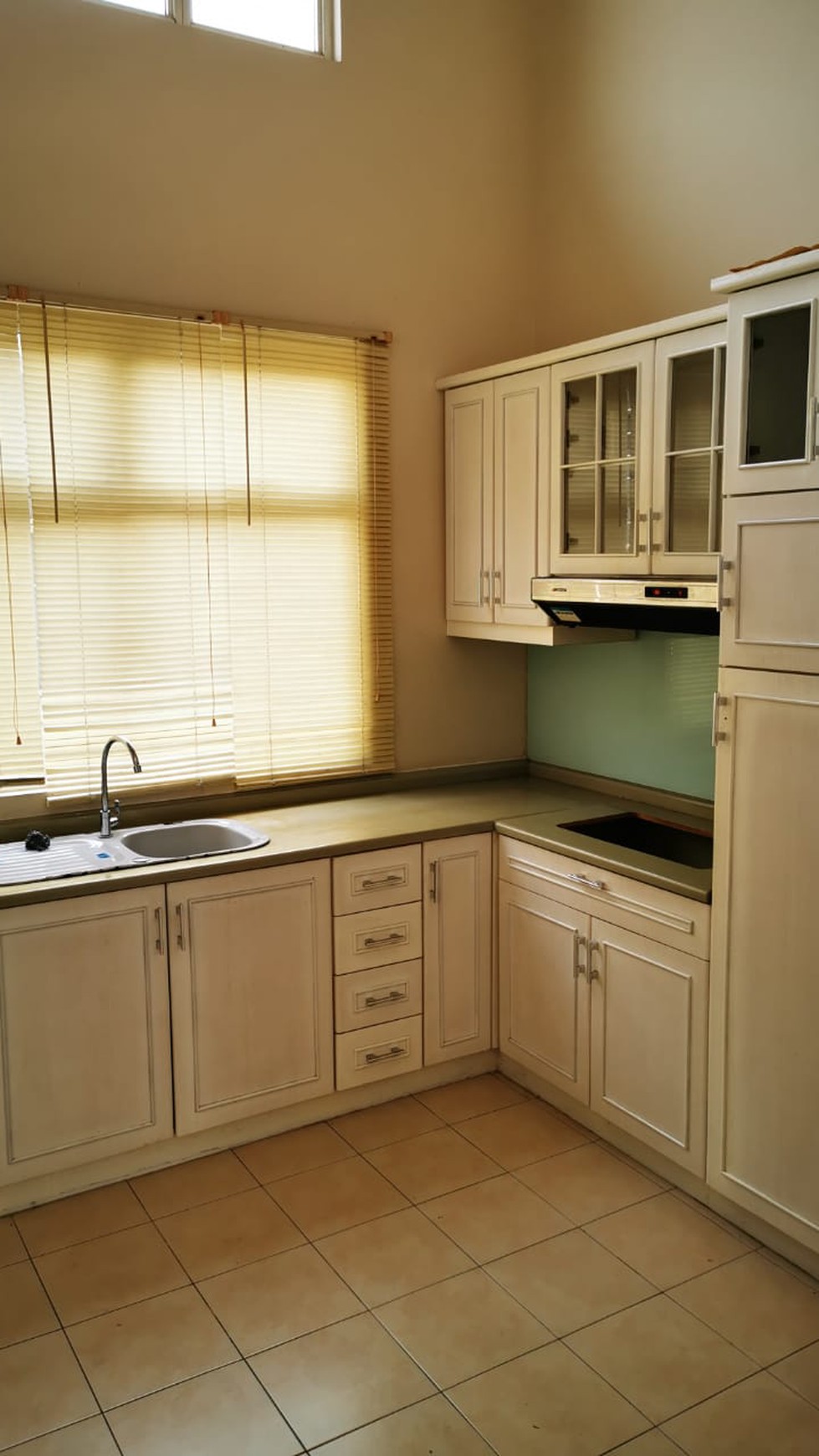 Dijual Townhouse Taman Ayu - Lippo Karawaci Tangerang