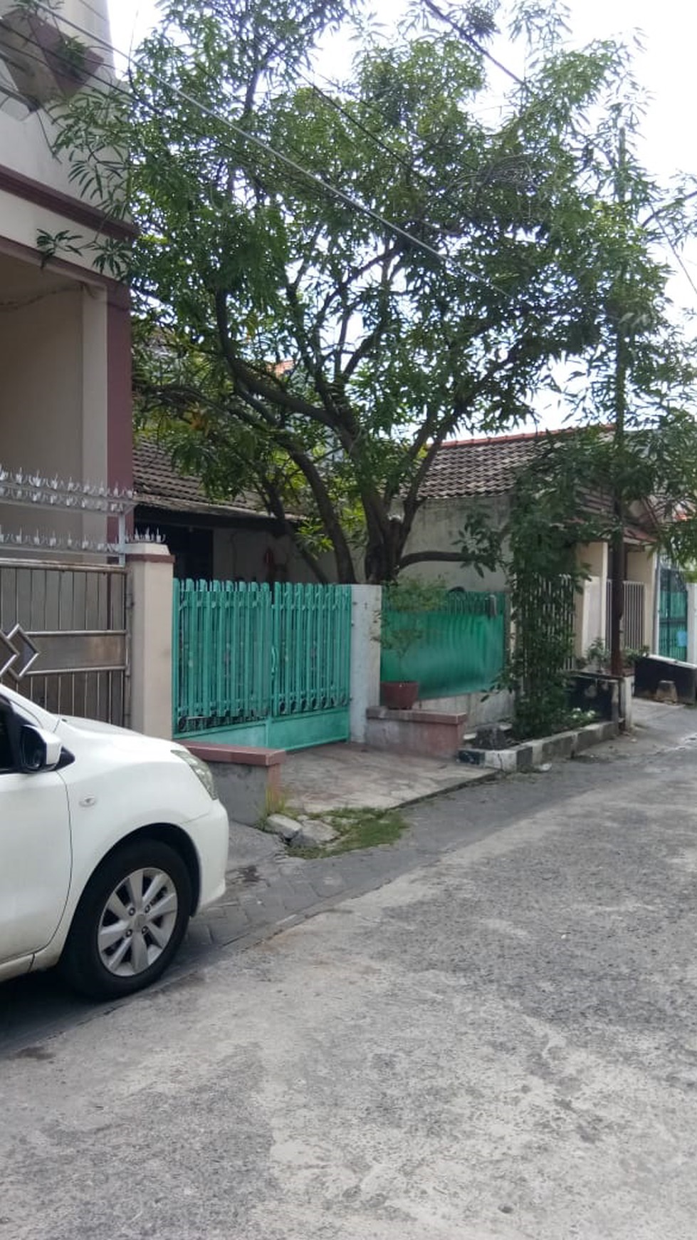 Rumah 1.5 lantai siap huni Darmo Indah