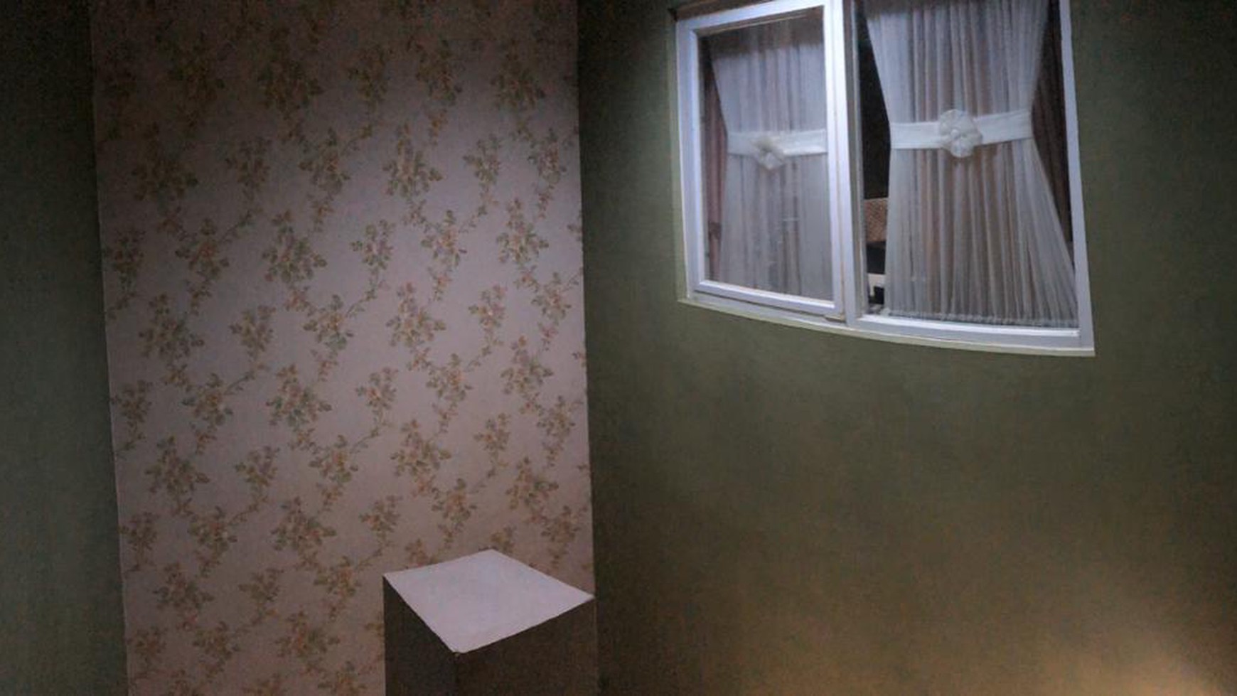 Dijual Cepat Rumah Design Minimalis Dalam Komplek Yang Nyaman Full Furnish