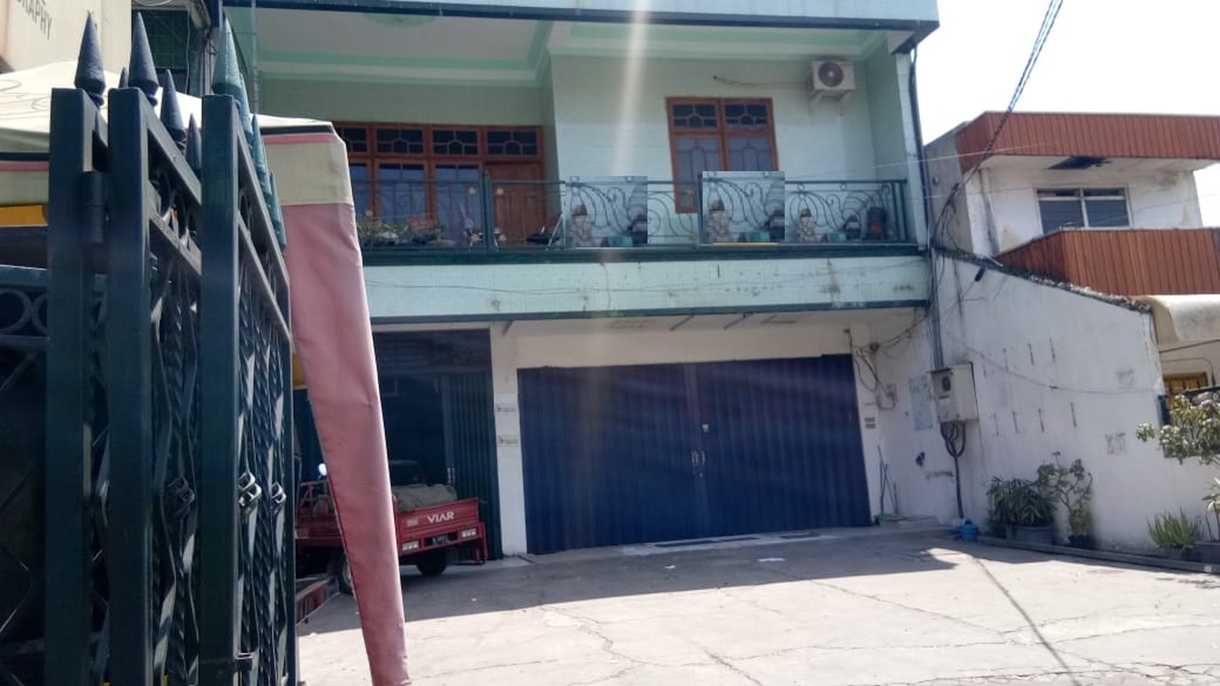 Ruko cocok untuk segala usaha di Bratang Gede