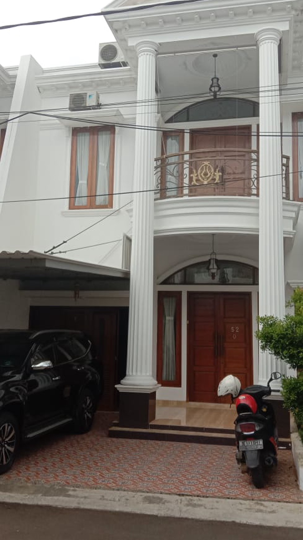 Rumah Dalam Townhouse Jagakarsa