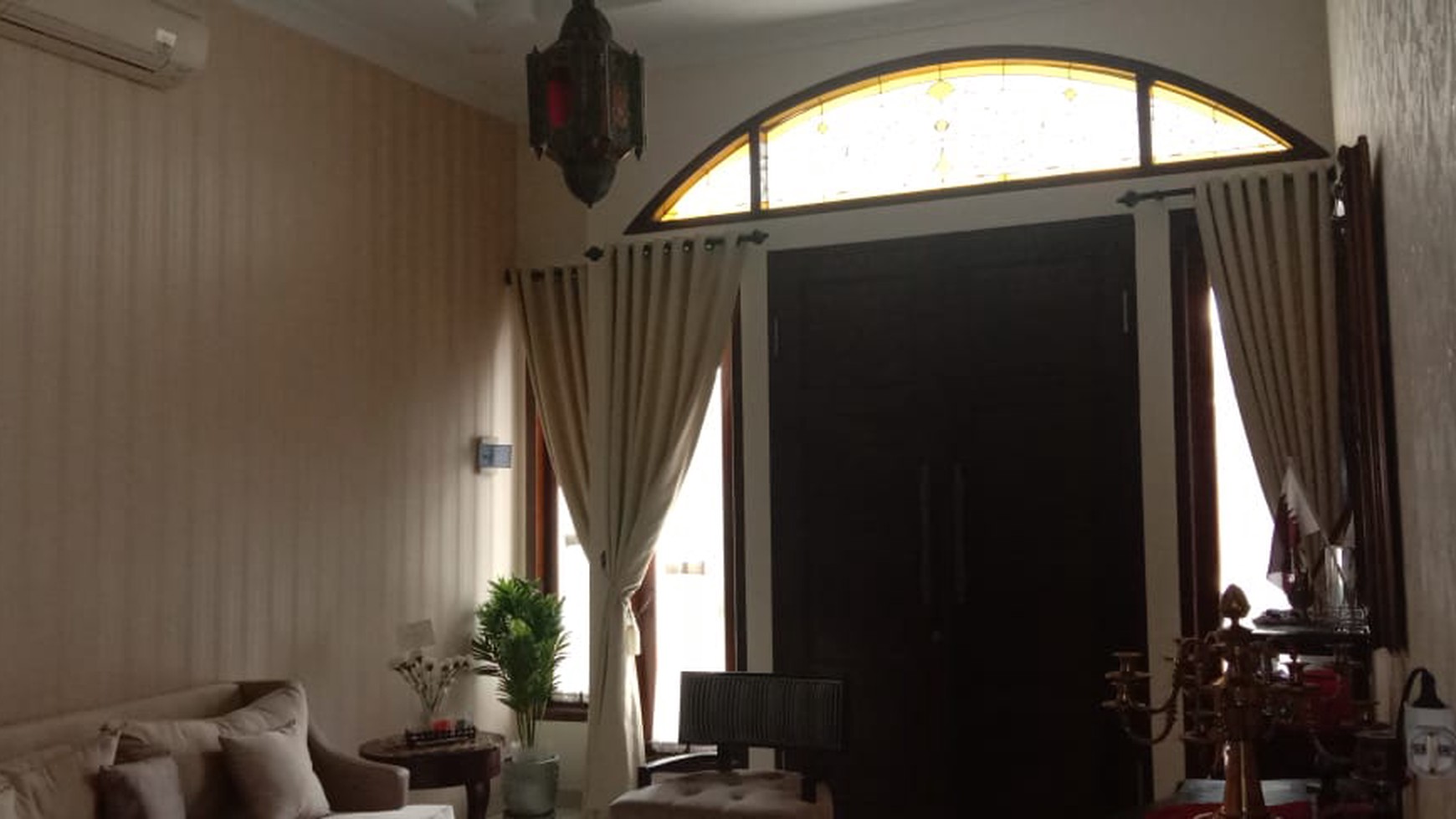 Rumah Dalam Townhouse Jagakarsa