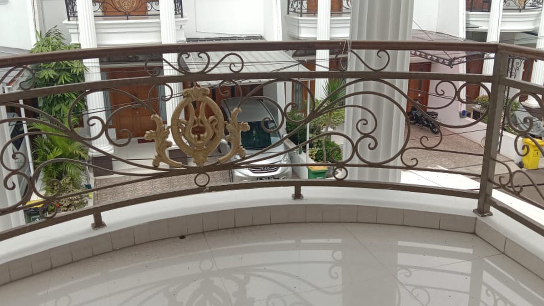 Rumah Dalam Townhouse Jagakarsa