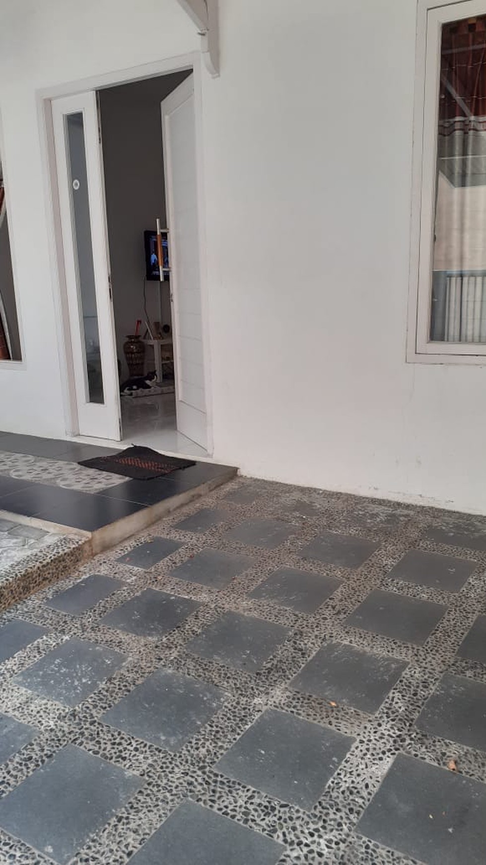 Rumah Bagus Di Komplek Perbanas, Pondok Aren Tangerang Selatan