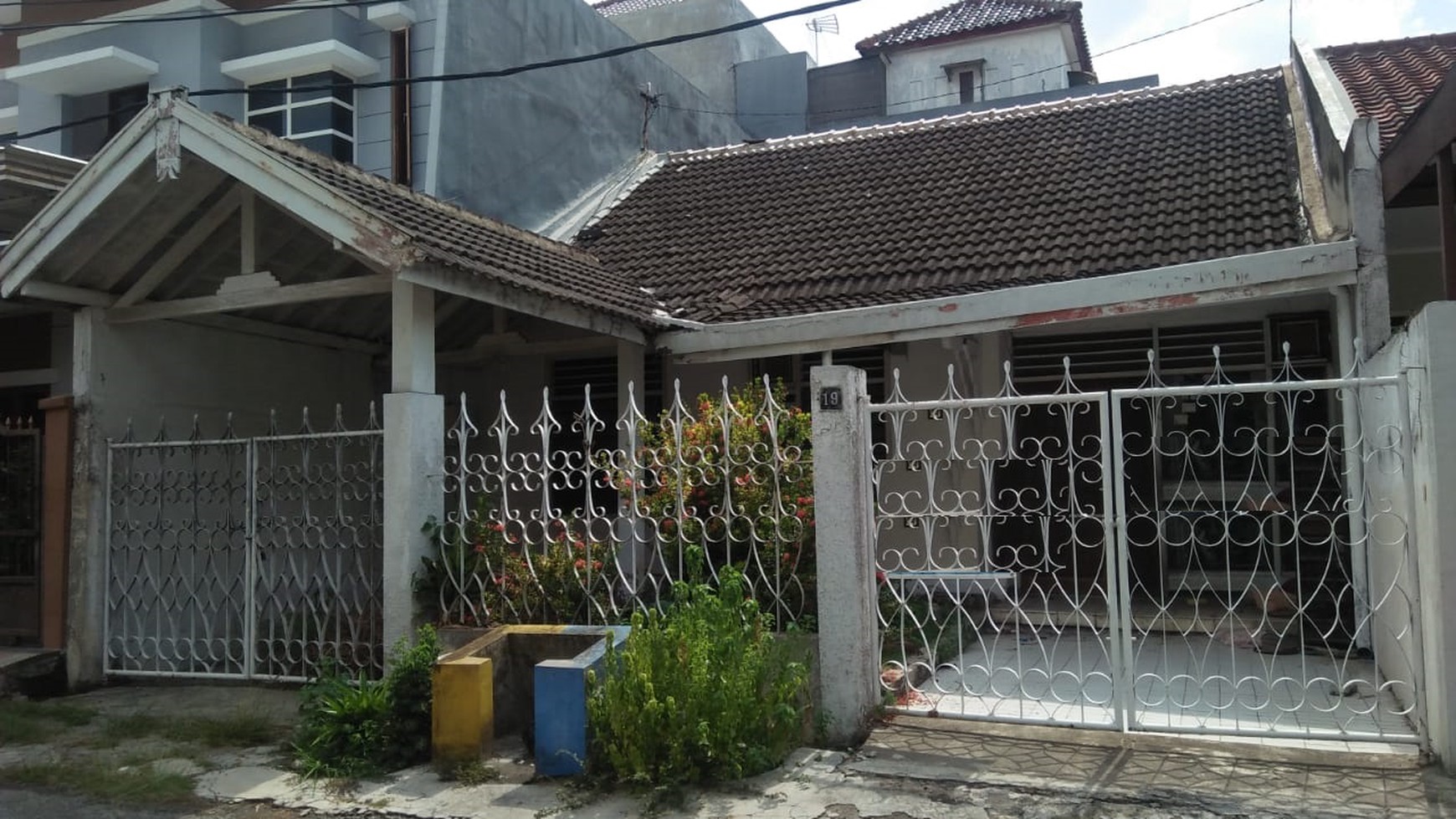 Hunian bagus di jalan darmo baru barat