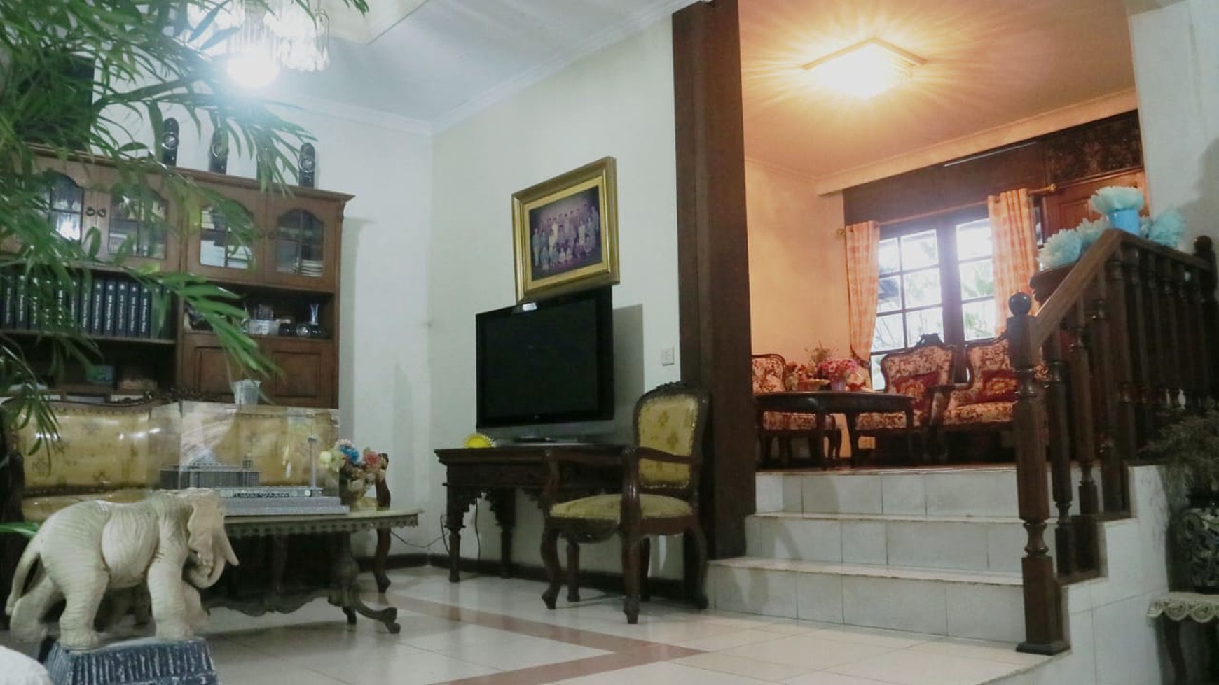 Rumah Apik Di Cinere, Lokasi Terdepan, Bebas Macet