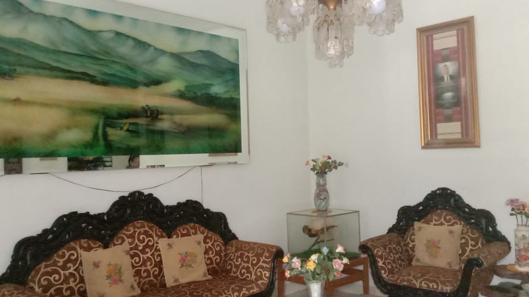Rumah Apik Di Cinere, Lokasi Terdepan, Bebas Macet
